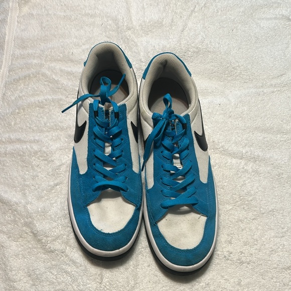 Blue And White Nike Adversary Premiums, size 11 - Picture 5 of 10